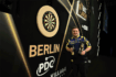 Magische Littler verslaat Van Gerwen in Berlijnse finale met twee 170-finishes